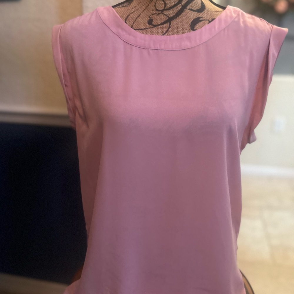 Ann Taylor Blush Dusty Rose Pink Elegant Pink Cap Sleeves Top Blouse Medium - Picture 3 of 13